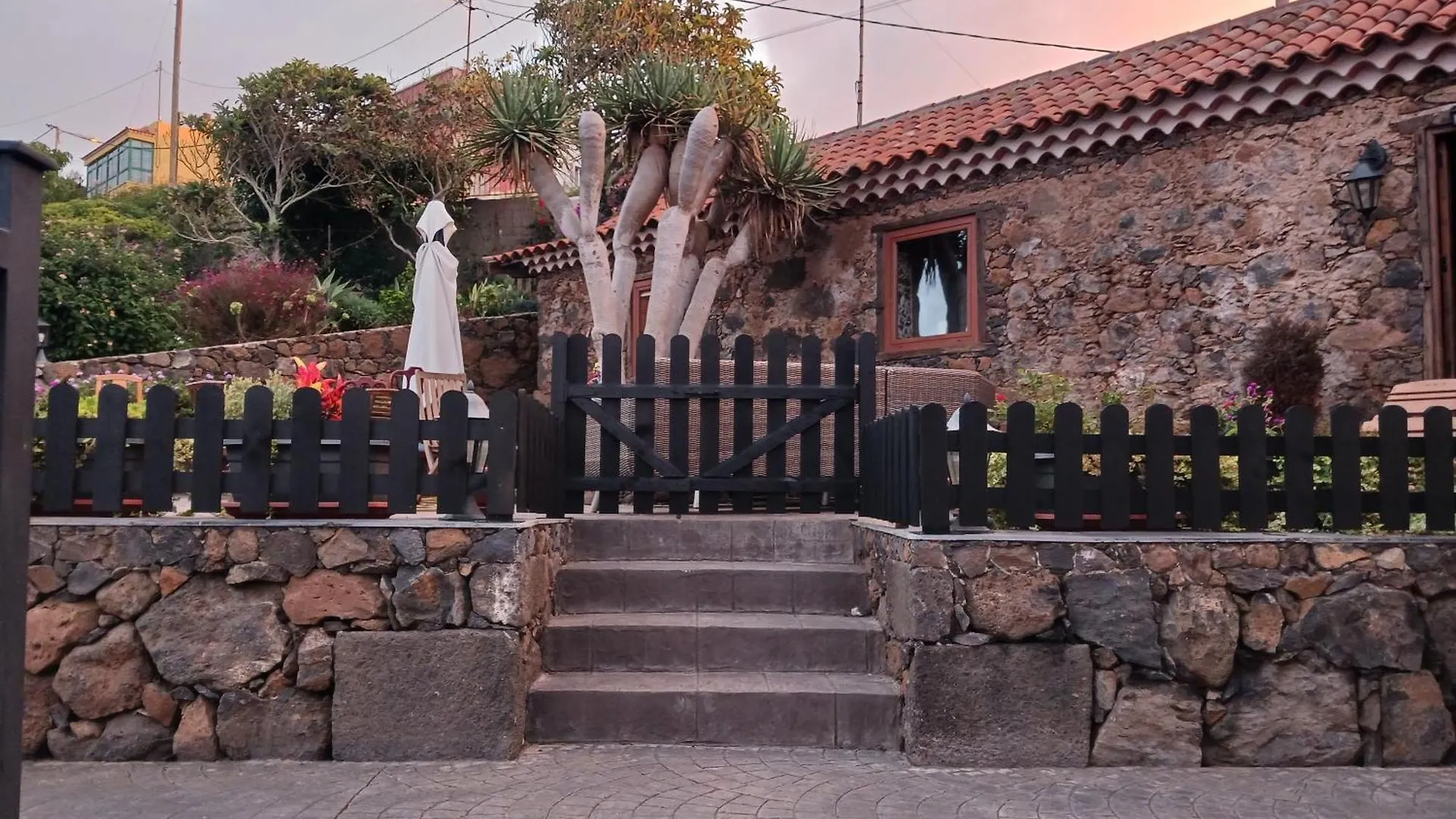 Rural Escape W/Stunning Views, Jacuzzi And Sauna La Laguna  0*, La Laguna (Tenerife) Spain